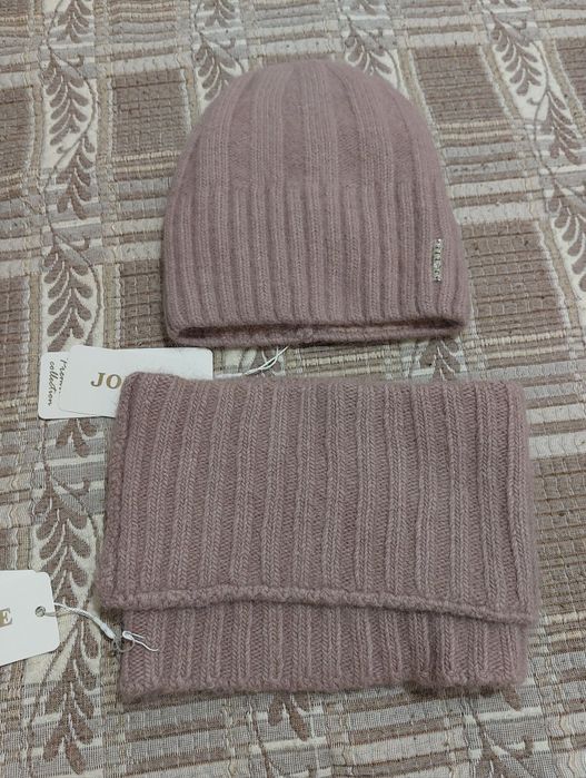 Чудовий набір (шапка + снуд + рукавички)