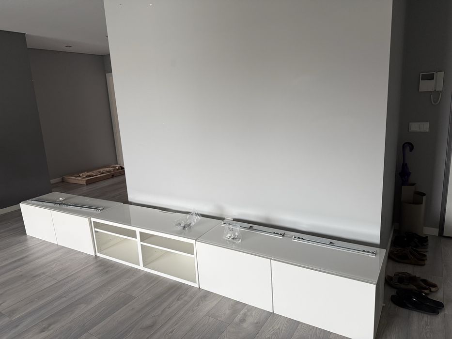 Conjunto de 3 moveis besta com protecao de vidro IKEA