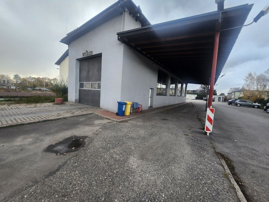 Do wynajęcia funkcjonalna hala 175m2 z wiatą