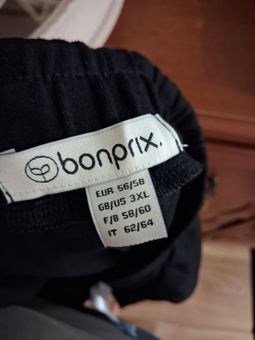 Жіночі штани великого розміру