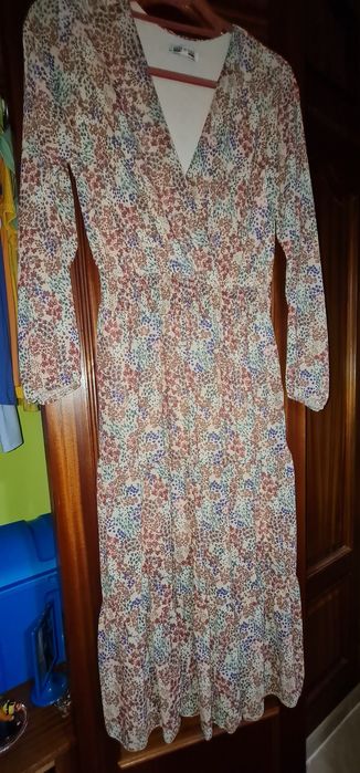 Vestidos  novos compridos !!