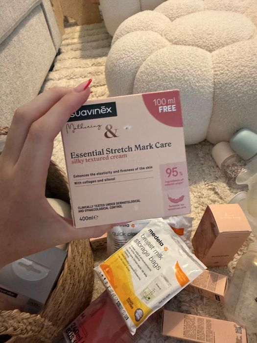 Kit completo com bomba de leite mãos livres Suavinex e bomba manual Medela