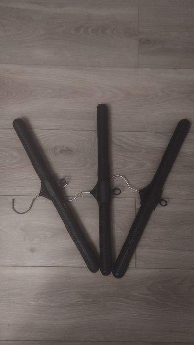 Продам Вішалки  для  одягу 10