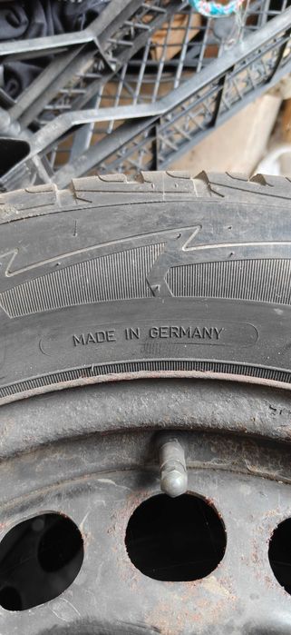 Продам зимові шини GOOD YEAR з дісками