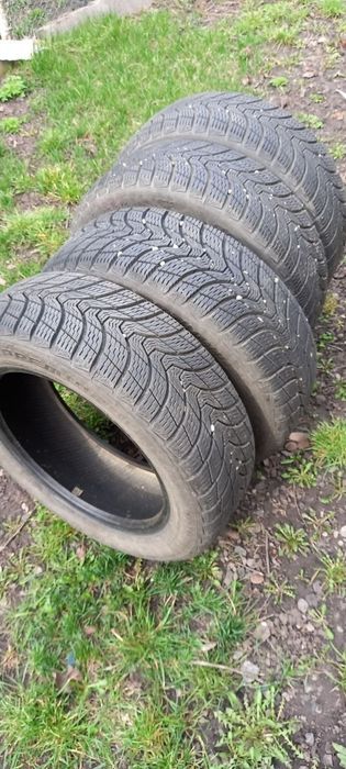 Продаю Гуму 205×55R16