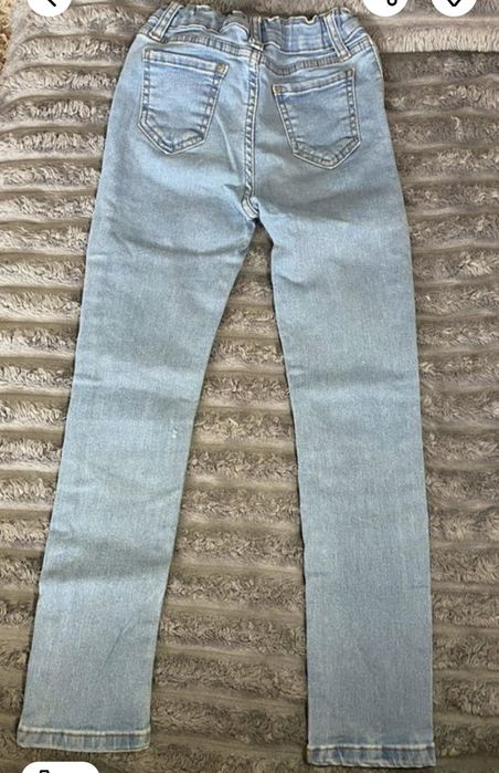 Детские джинсы б/у на девочку