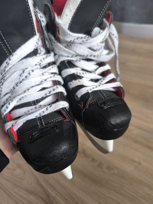 Łyżwy hokejowe rozmiar 31