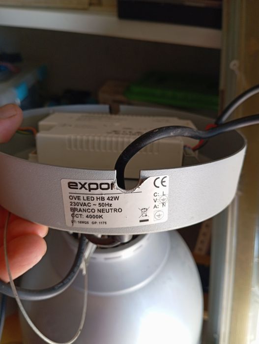 Vendo 3 candeeiros led