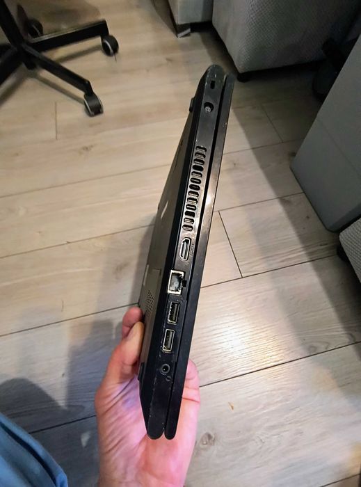 laptop dell inspiron 3542 8 gb ram używany,  stanie jak nowy. wroclaw