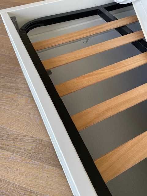 Cama individual com gaveta e 2 colchões incluídos