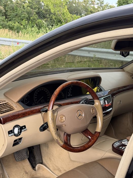 Продам Mercedes Benz  S 500 / W221