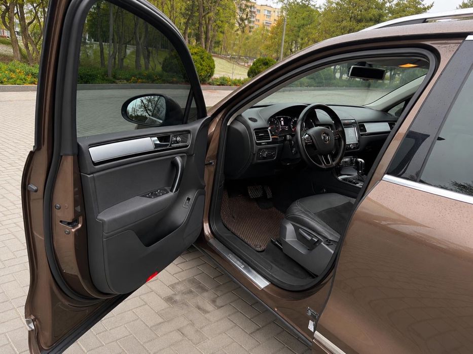 Продам автомобиль VOLKSWAGEN TOUAREG, фольцваген туарег