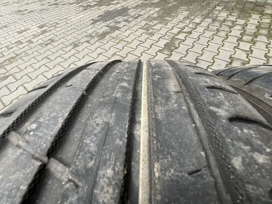 Opony letnie 225/55 17 bdb Nokian 4 sztuki