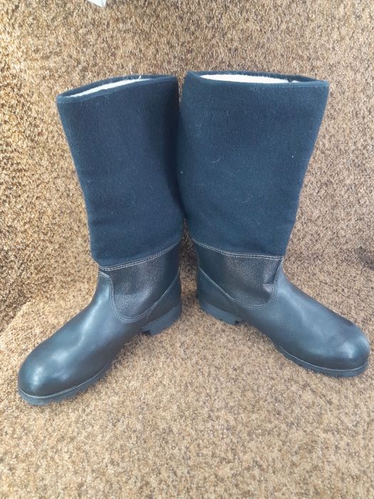 Чоботи високі,утеплені Svit 43 розмір.