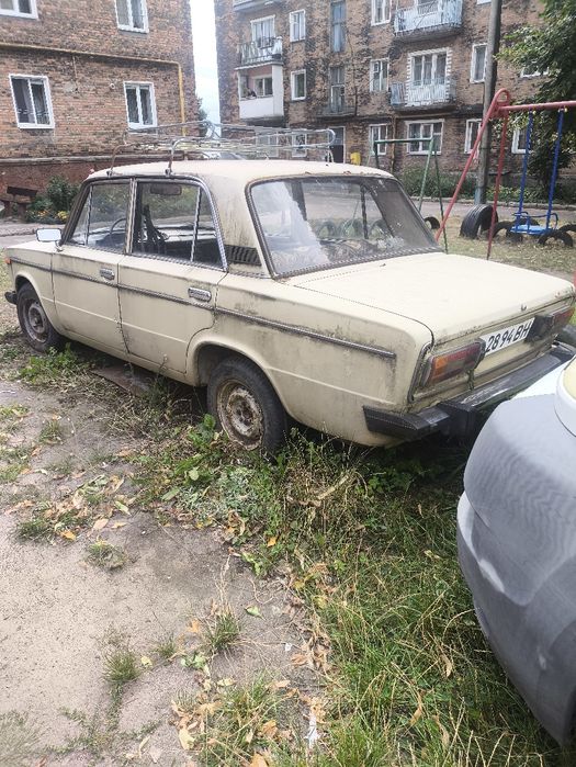Продам ваз 2106 на ходу не гнелий