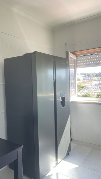 Sala/quarto para arrendar em fernão ferro, Quinta das laranjeiras, 450€ -Entrada imediata