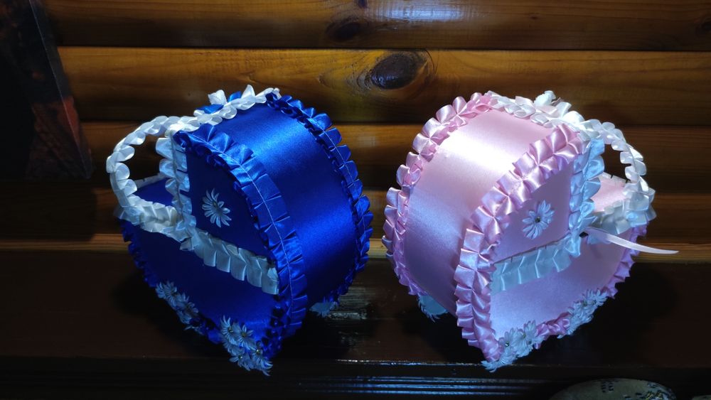 Весільні колиски для збору коштів на хлопчика чи дівчинку