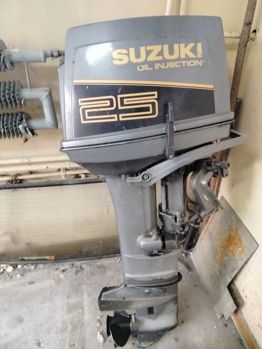 Sprzedam silnik Suzki DT25C