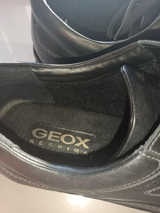 Чоловічі туфлі geox