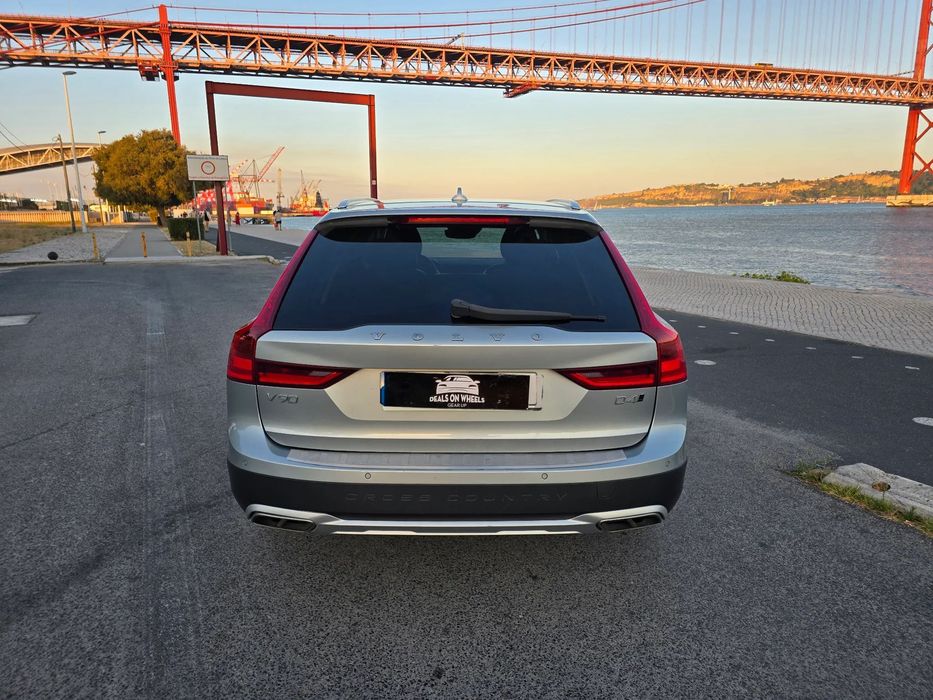 Volvo V90 Cross Country 2.0 D4 Plus AWD Geartronic
