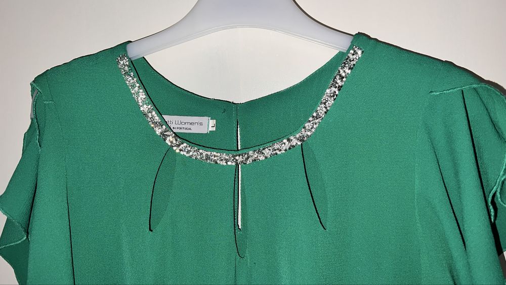 Vestido verde senhora