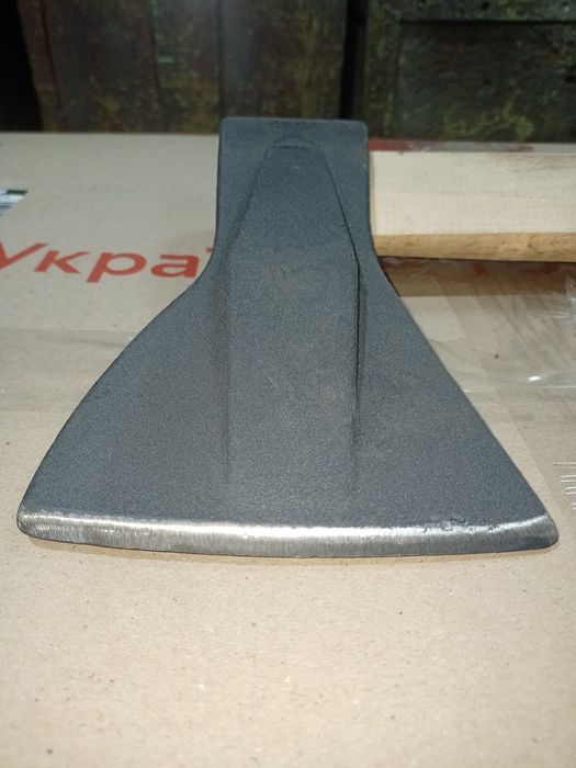 Топор колун весом 2,6 кг, сокира колун вагою 2, 6 кілограма