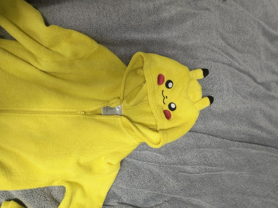 Strój kombinezon piżama Pokemon Pikachu