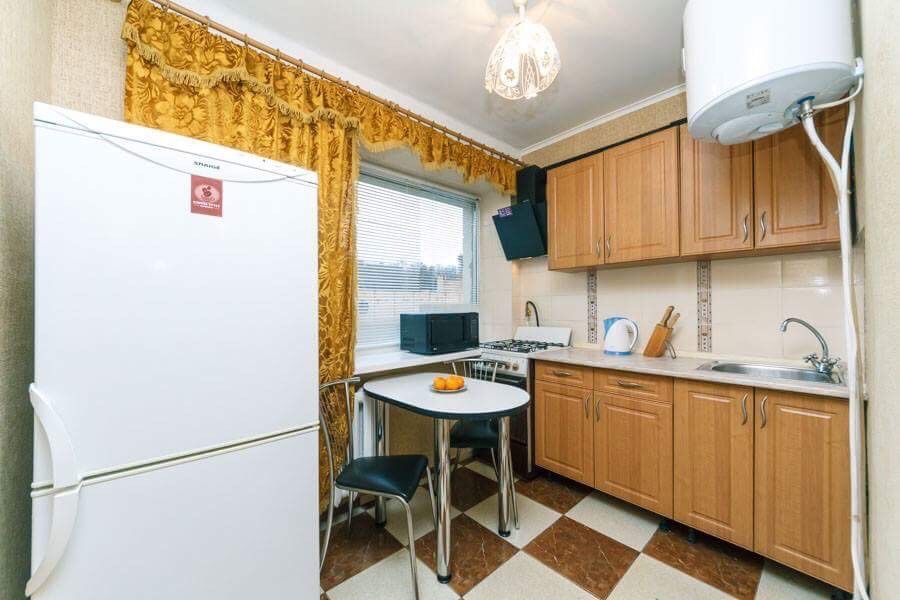 Подобова оренда квартири. Центр. Метро Кловська. Мечникова 8.