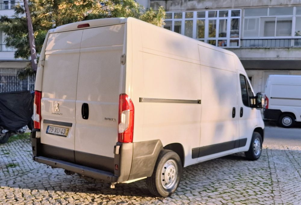 Peugeot 2.0Hdi 130cv L2H2 com IVA