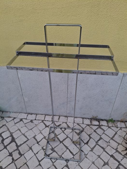 Toalheiro de metal usado da AREA