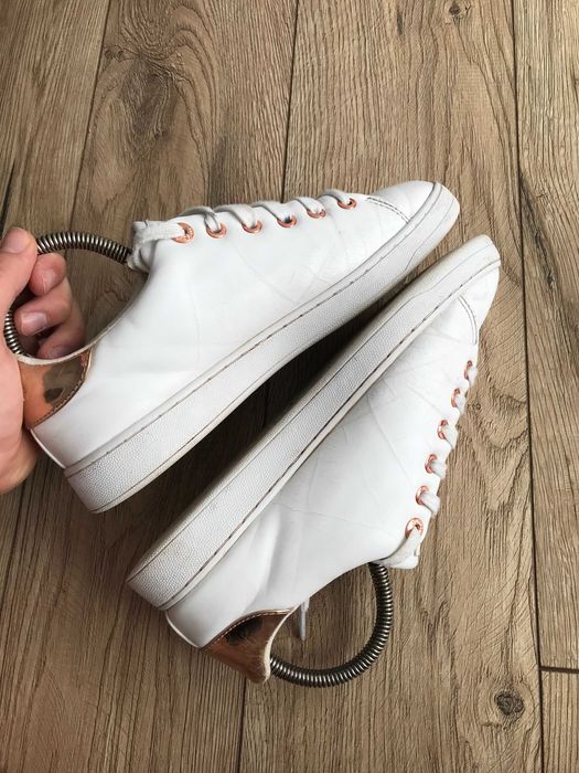 Skórzane buty Guess rozm. 37,5