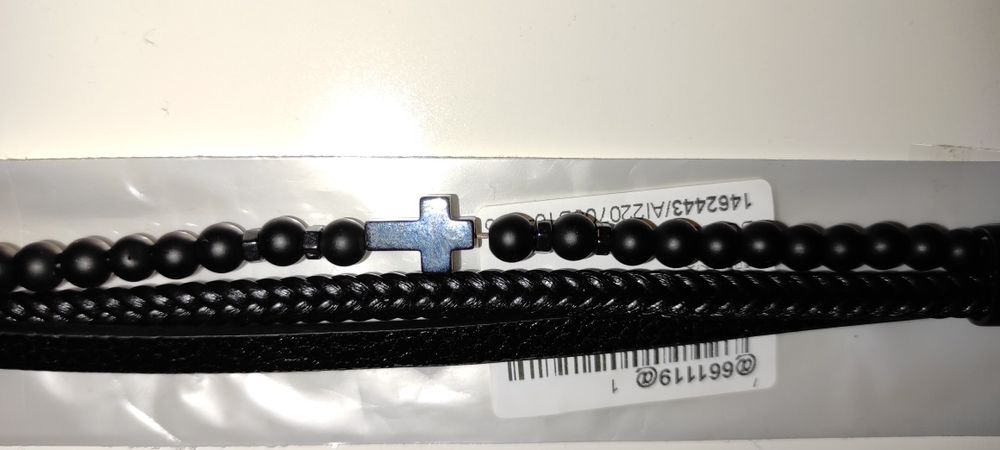 Pulseira preta 18cm com cruz