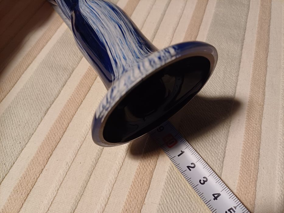 2 exquisite dark blue and white ceramic vases435182237134376965