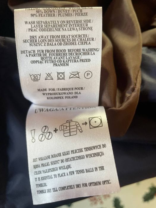 Eksluzywna Kurtka granatowa 50% puchowa  50% pierze , kaptur lis Perso