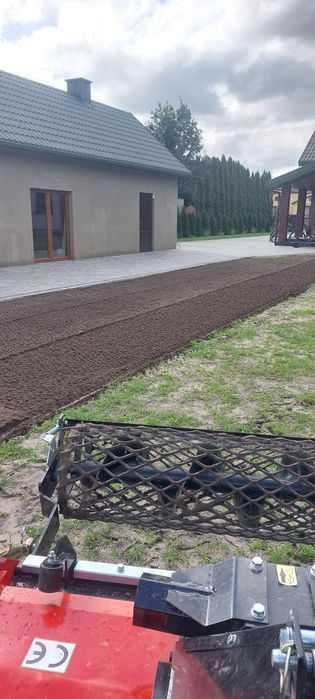 Usługi ogrodnicze glebogryzarka separacyjną.Trawniki.