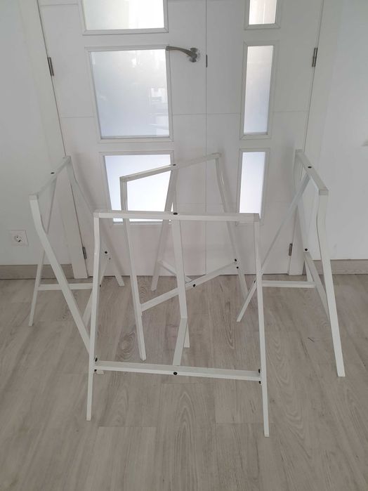 Cavalete Tripé Branco METAL LEROY