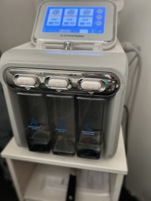 Máquina de Hidrodermoabrasão / H2-O2 Small Bubble Multifunções