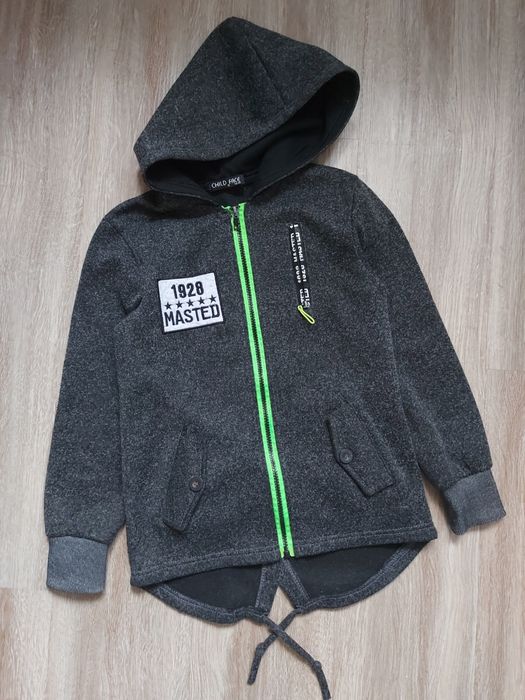 Капюшонка тепла на хлопчика!! 9 років..