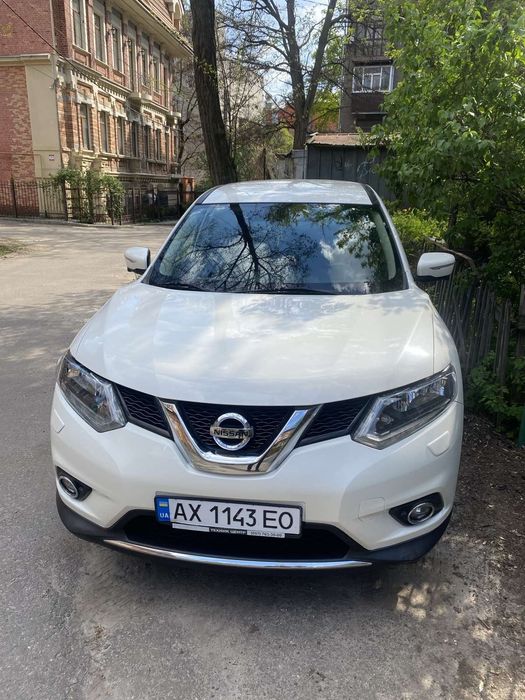 Продам Nissan  X-Trail 2016