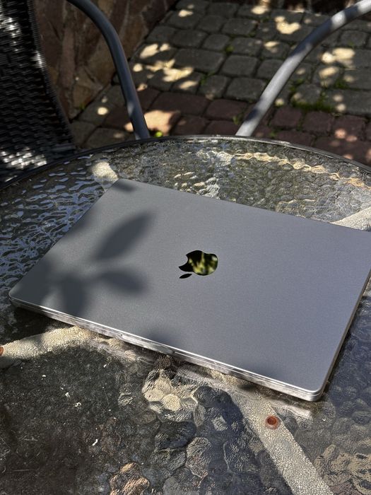 Macbook pro 14 m2 pro 16/512 2024
