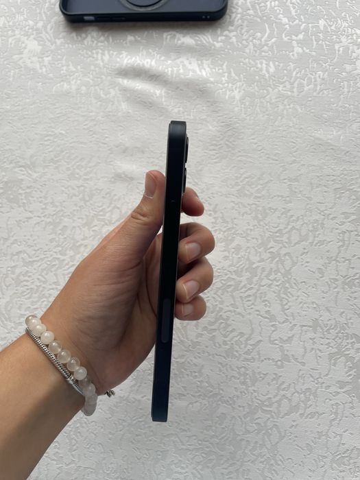 iPhone 12 стан 10/10, батарея 100%. Нюансів нема