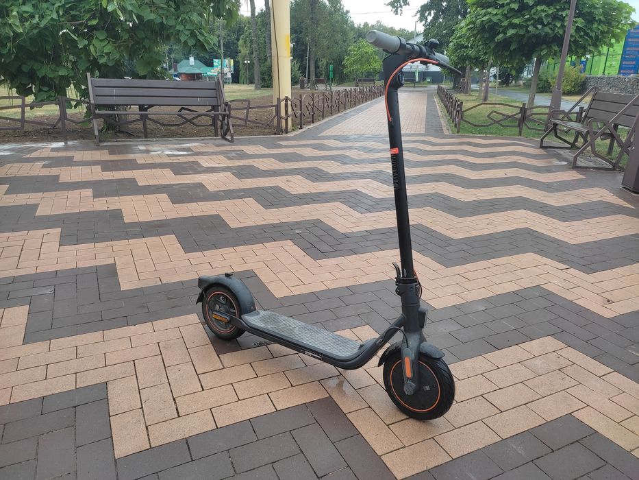 Електросамокат Segway Ninebot KickScooter F40D Blac
