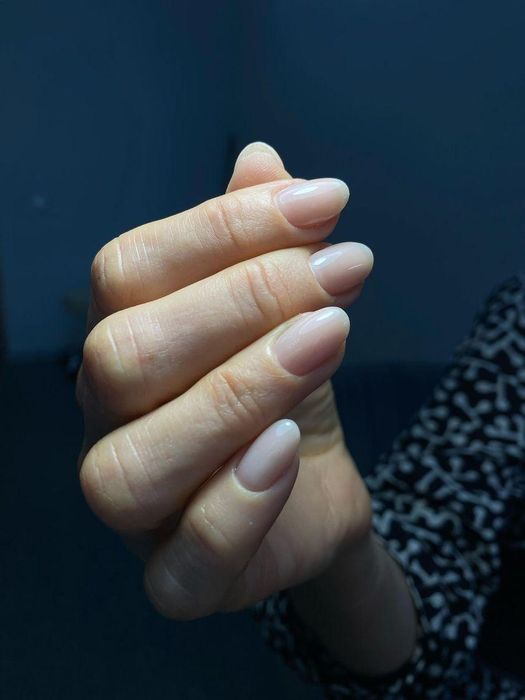 Маникюр педикюр.Ищу модель на маникюр педикюр. Салтовка ТРК Украина