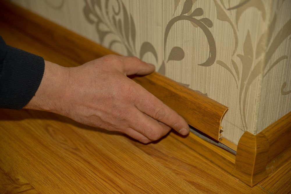 Вкладання підлоги: дошка, ламінат, паркетна дошка, плитка