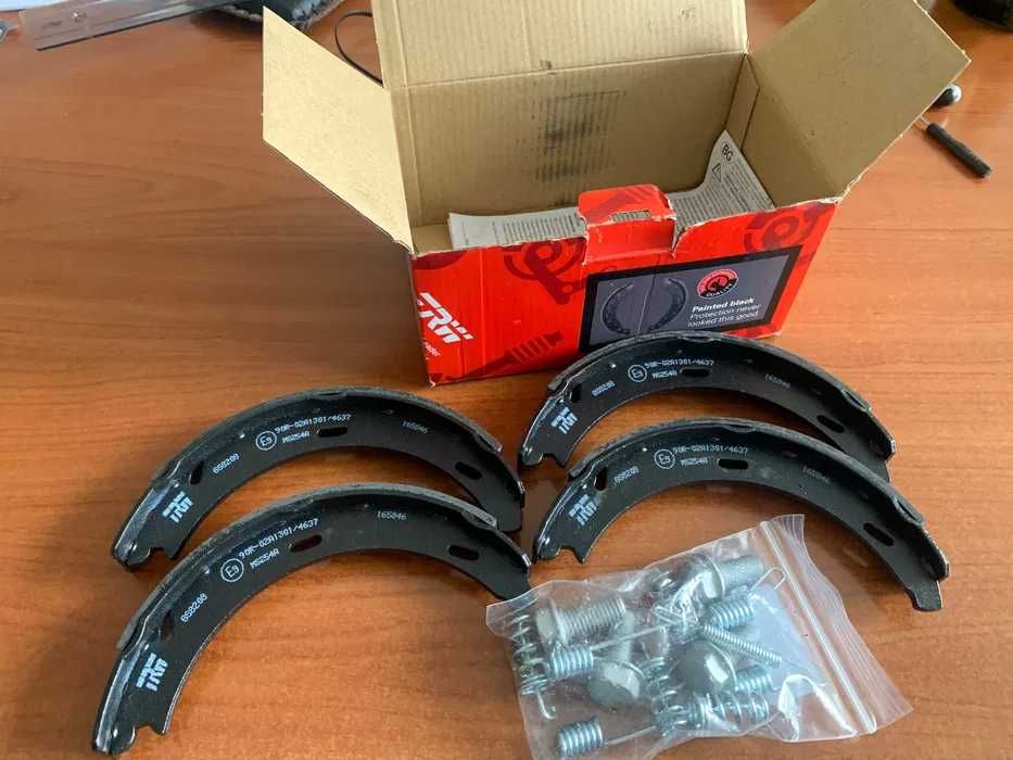 Барабанные колодки TRW GS8208 для ручного тормоза Mercedes
