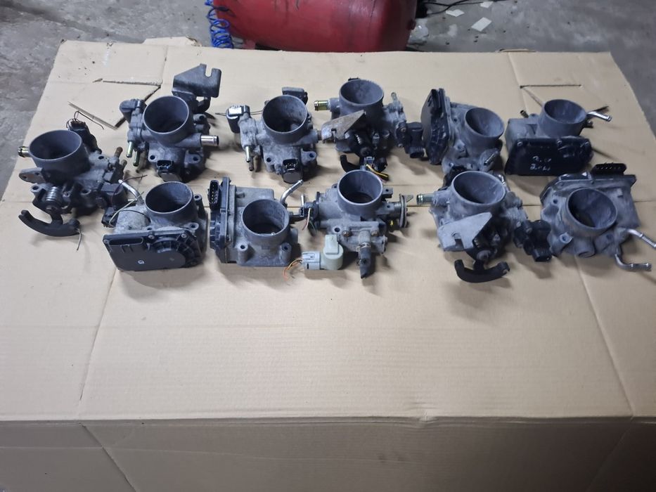 Дросельна заслінка Toyota Avensis T25 2.0 (2003-2009) 2203028050