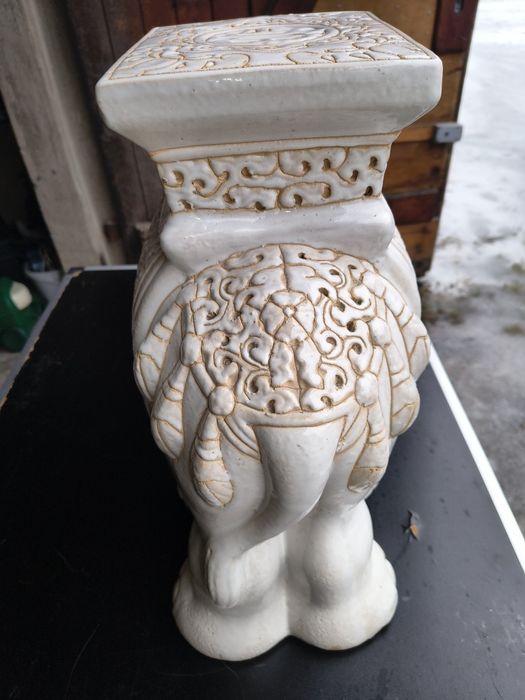 Słoń ceramiczny - stolik,