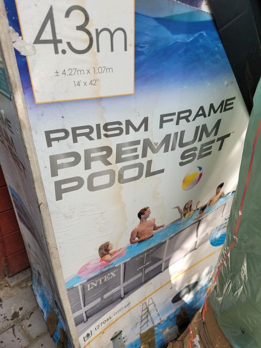 Używany Basen ogrodowy 4.27x1.07 Ontex