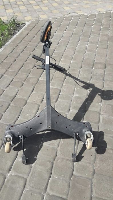 Дрифтовый трюковый самокат Razor PowerWing