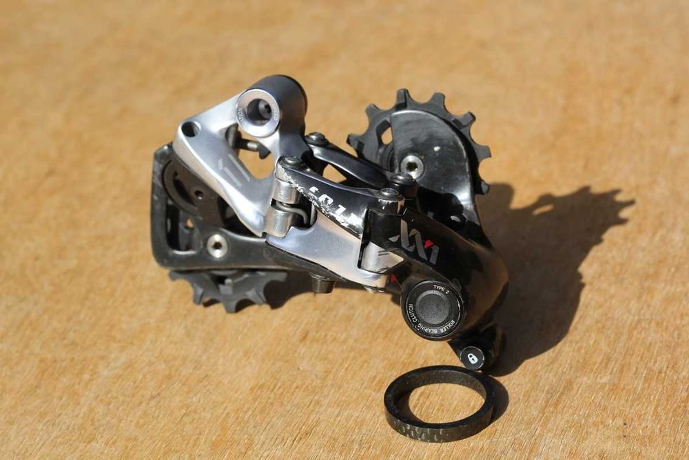 Задній перемикач: Sram XX1 TYPE 2 11 SPEED